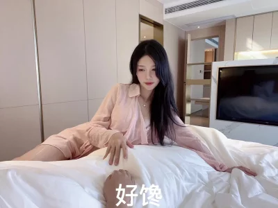 大早上就有姐姐叫醒真爽